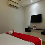 RedDoorz Salla 2 Hotel KDC Trung Son